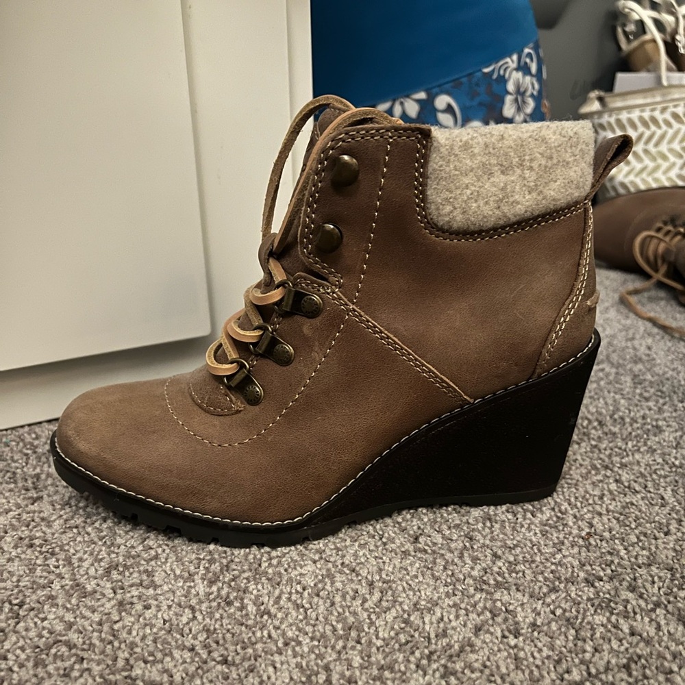 Sperry Celeste Wedge Booties